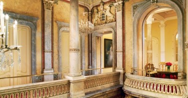 Hotel Imperial Vienna представляет столицу Австрии во всём её богатстве и великолепии