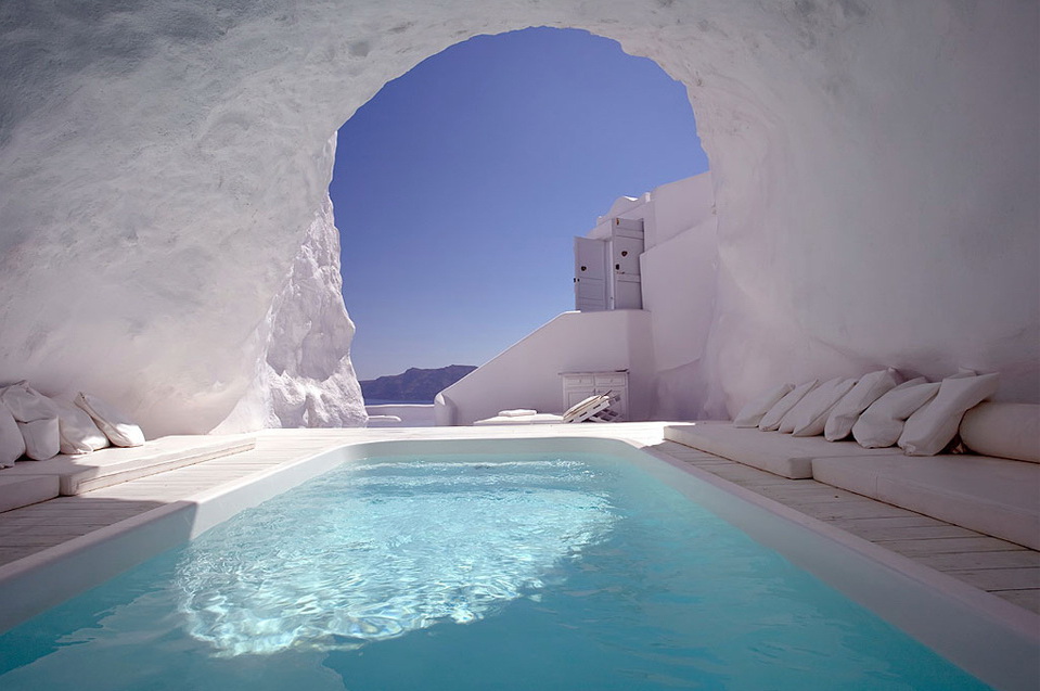 Бассейн в греческом отеле