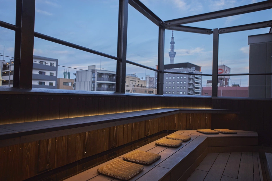 Sake Bar Hotel: почему в этом токийском отеле вам предложат саке при заселении