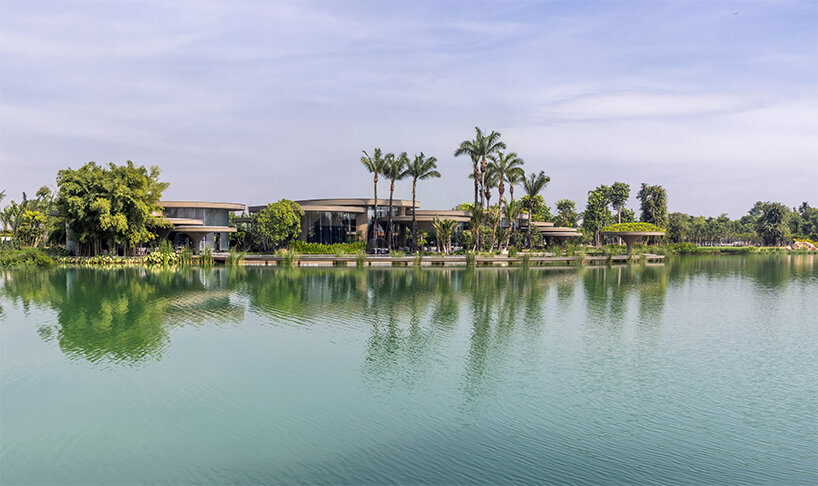 Панорамный вид на Lotus clubhouse