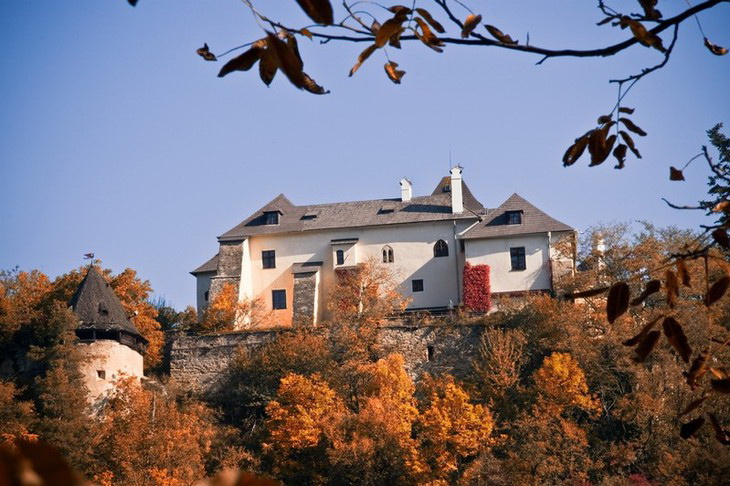 Отель Burg Oberranna