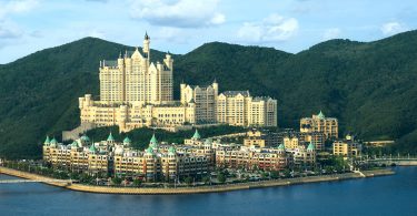Castle Hotel Dalian: величественный замок-отель в Даляне (Китай)