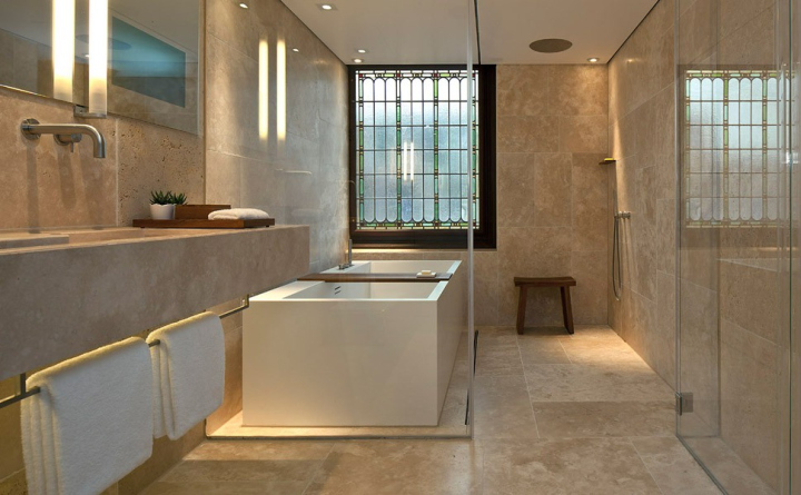 Большая ванная комната в номере Conservatorium Hotel