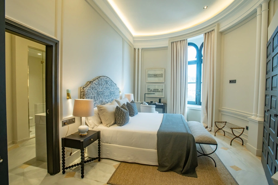 Soho Boutique Castillo de Santa Catalina — мавританский замок-отель в Малаге
