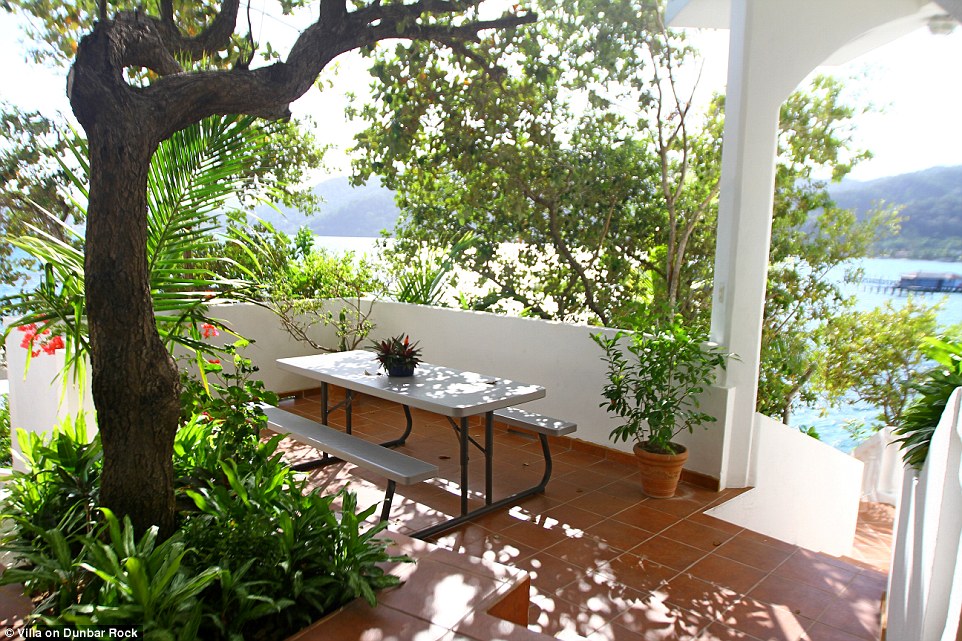 Villa on Dunbar Rock в Гондурасе: дайвинг курорт в идиллической акватории Карибского моря
