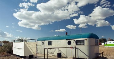 Отдых в сельской местности - El Cosmico - палаточно-трейлерный лагерь