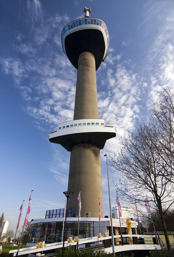 Отель Euromast в Роттердаме в самой высокой башне Роттердама