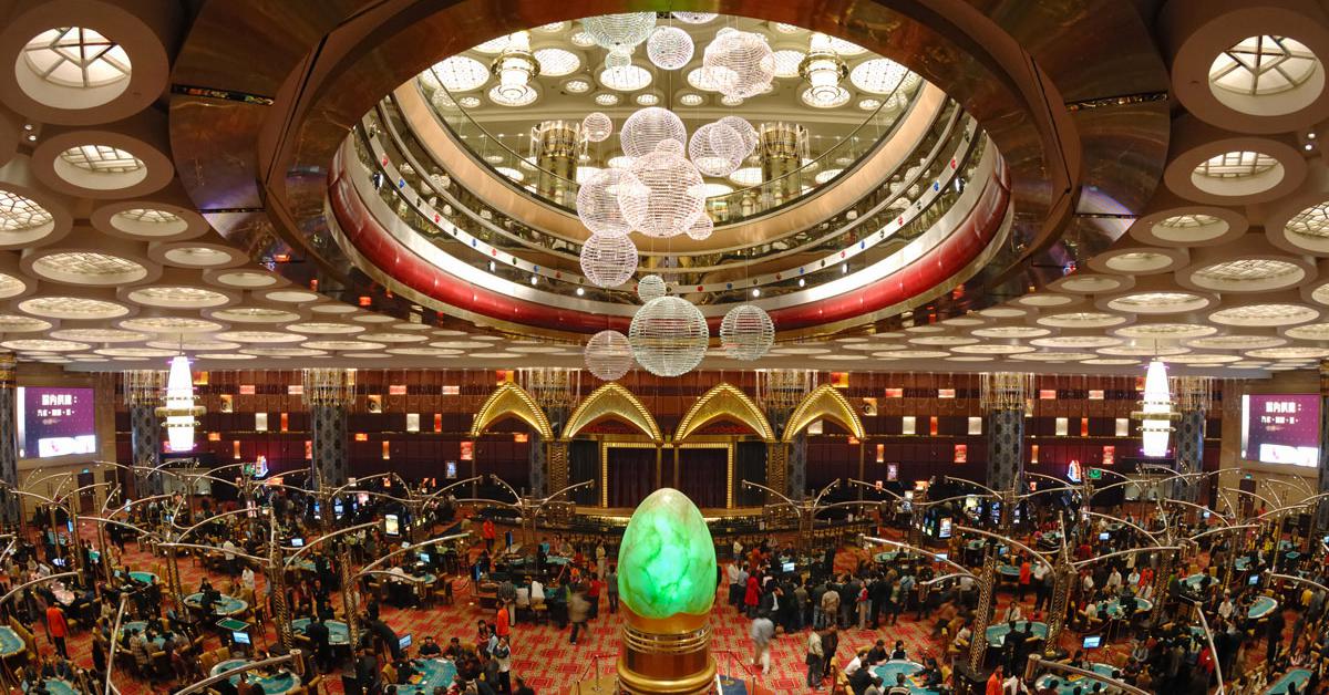 Grand Lisboa Macau: грандиозный отель-казино в центре Макао, Китай