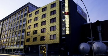 Hamburg Superbude – отель с серьёзной идентификацией, только для молодёжи!