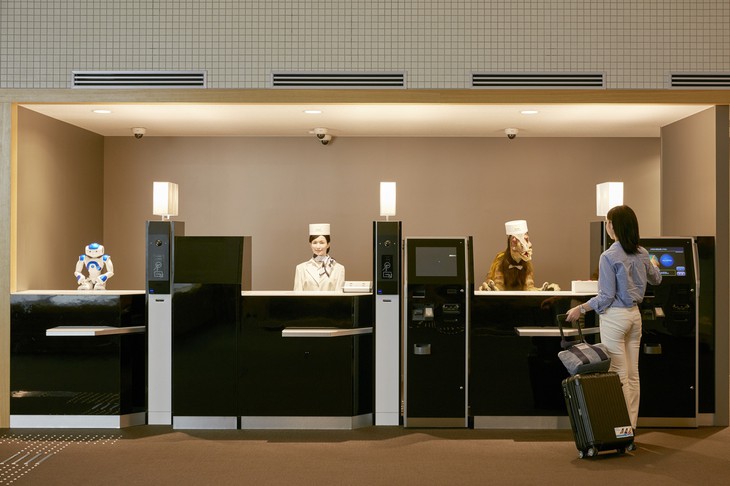 Henn-na. Концептуальный отель в Японии: неофутуристический сервис и комфорт