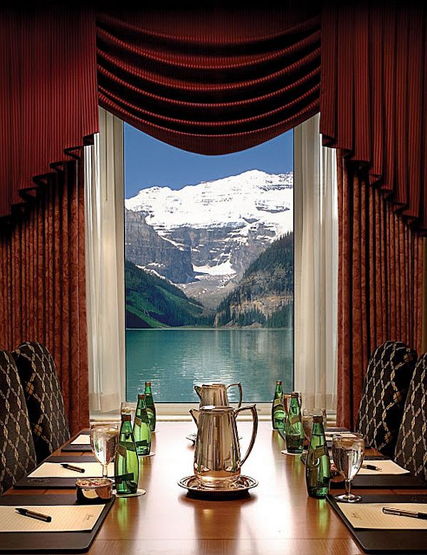 Отель «Fairmont Chateau Lake Louise»
