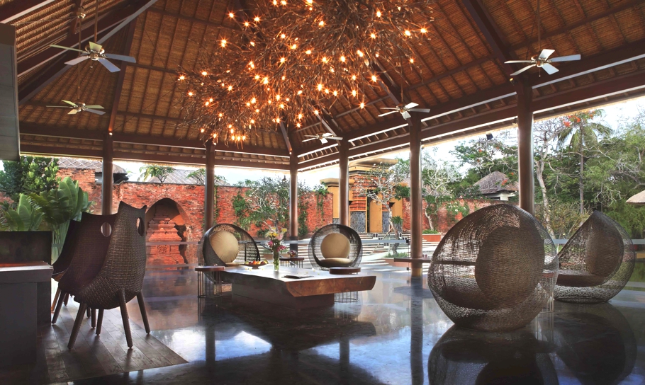Плетёная мебель в интерьере Amarterra Villas Bali Nusa Dua