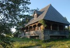 Удивительные коттеджи Maramures Lodges среди дикой природы Румынии