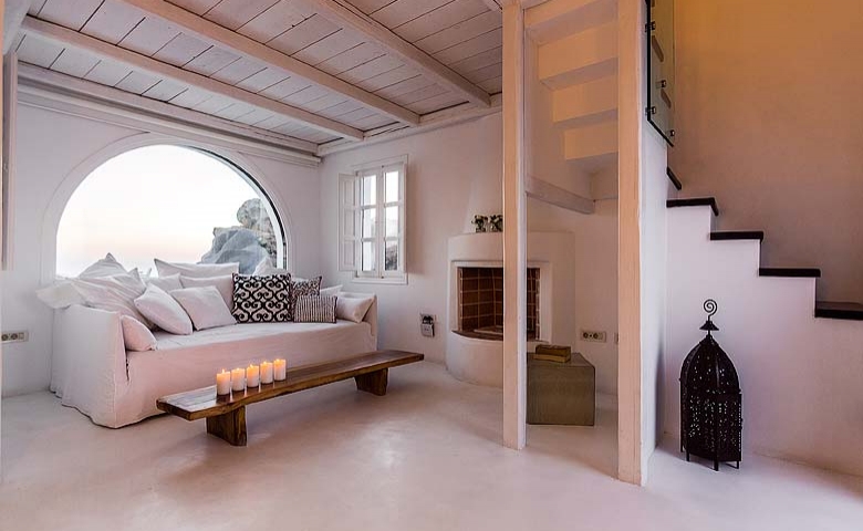 Уютный дизайн интерьера в Aenaon Villas
