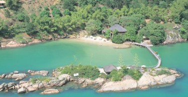Отдых в полной гармонии с природой - курорт Relais & Châteaux на побережье Бразилии