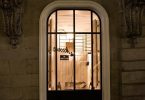 Отель Surprenantes Jules Verne в Нанте: тематические апартаменты с уникальным декором