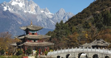 Экзотический отель Tea-Horse Road у подножия Тибетских гор