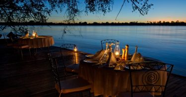 Tongabezi Lodge: романтический частный курорт в Замбии на берегу Замбези
