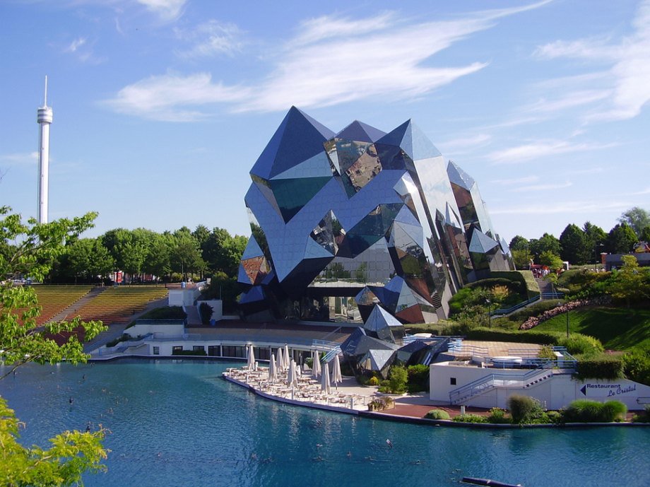 Удивительные здания мира - парк развлечений «Футуроскоп»