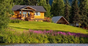 Удивительный Winterlake Lodge в густых лесах Аляски